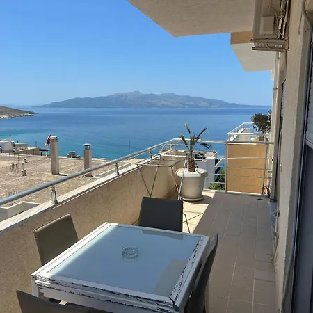 Lux Sarande